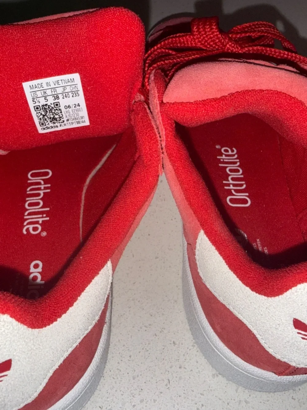 LIKE NEW** Red Adidas Campus Sneakers kids 5.5/womens 7!
